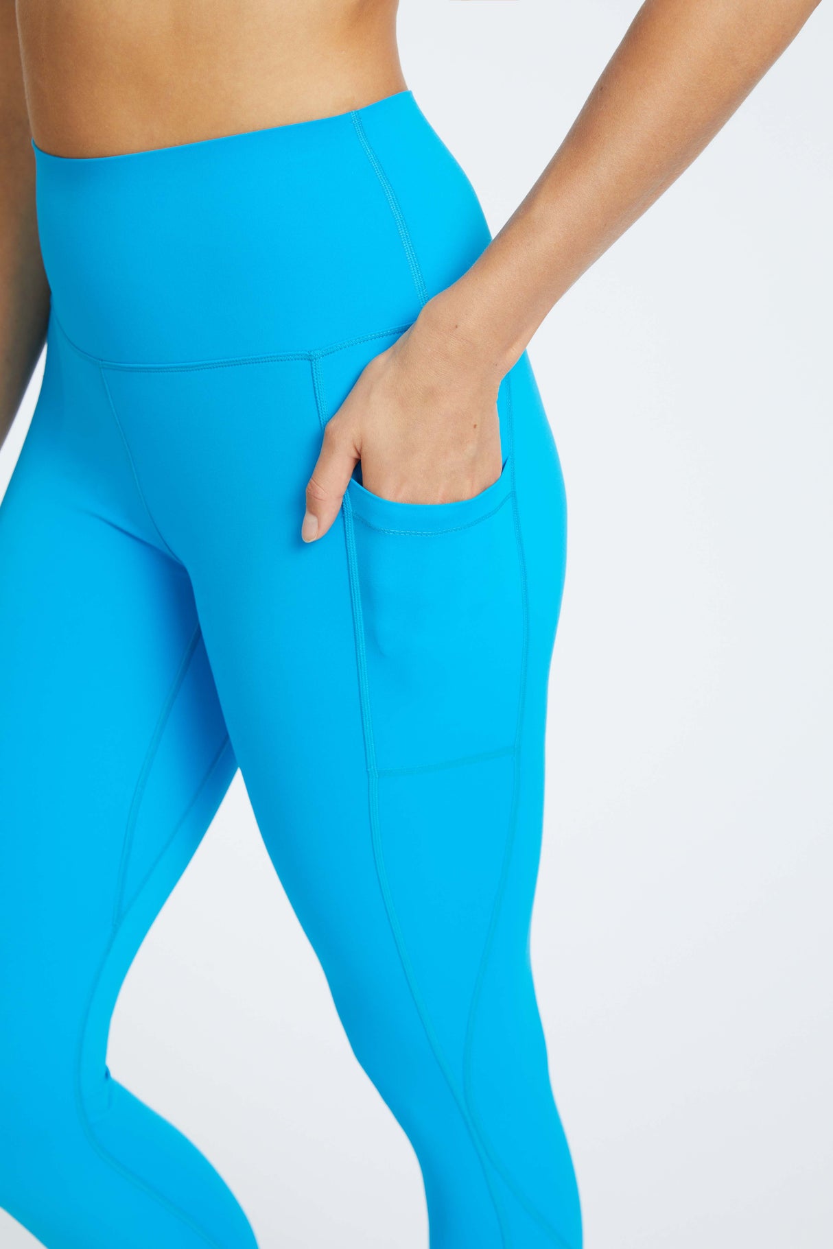 Curved Seam Side Legging