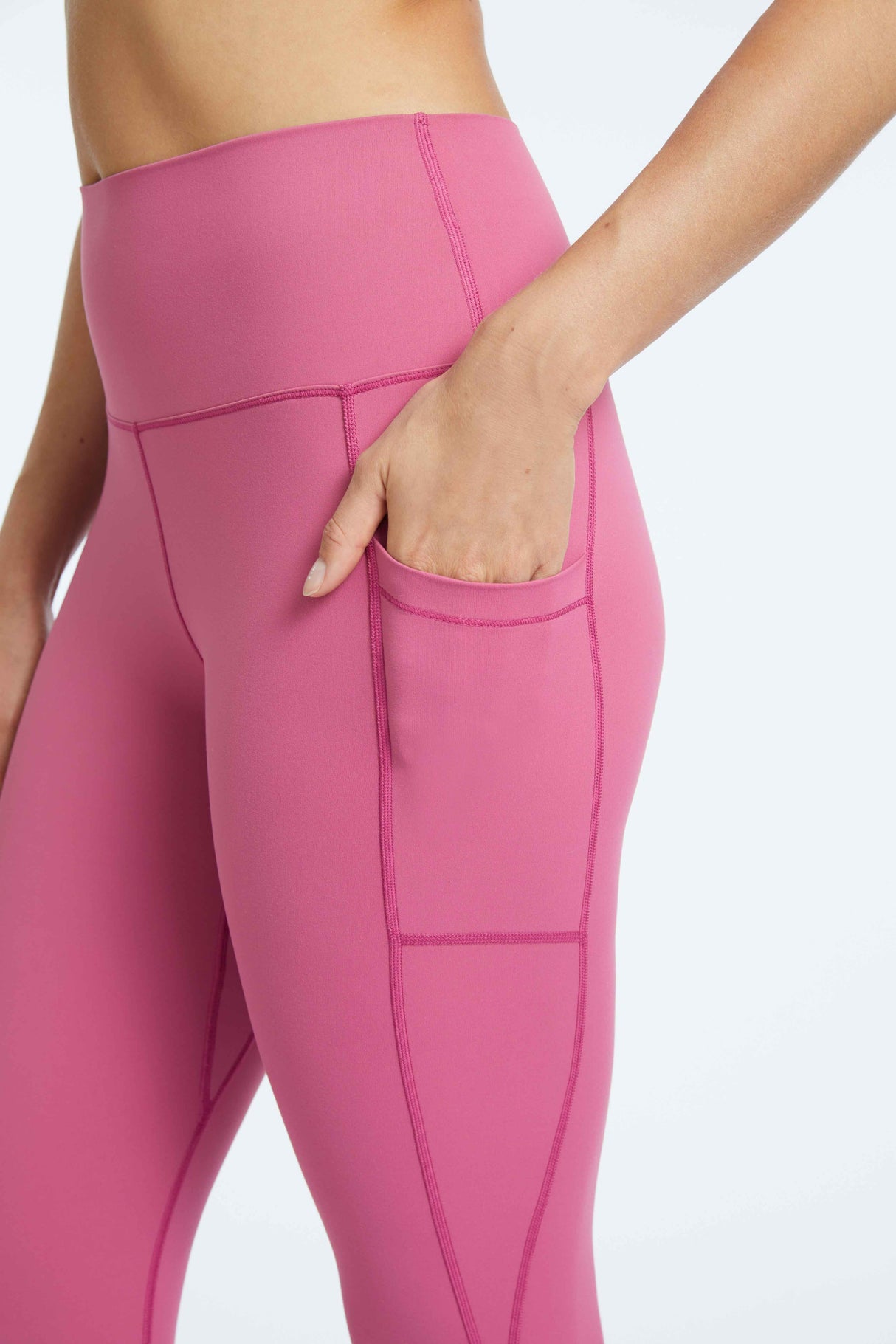Curved Seam Side Legging